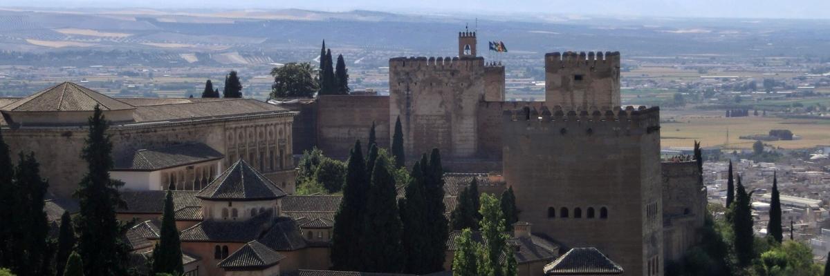 Alhambra en grupos reducidos