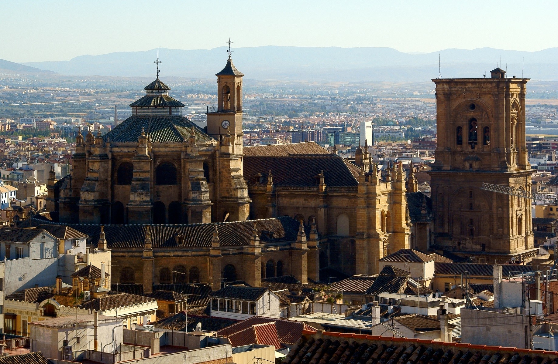Granada: Visite guidée de la Cathédrale et la Chapelle Royale . Petit ...